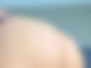 Live cam show with ElizabetthKitty - Squirt on Camsoda