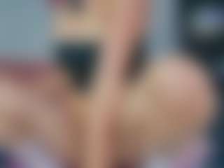 Live cam show with ElizabetthKitty - Brown Eyes Red Hair on Camsoda