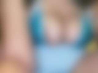Exotic Latina Soaker's Live Sex Cam Show