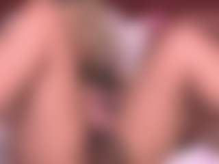 Live cam show with maddisonblush - Orgasm on madthumbs