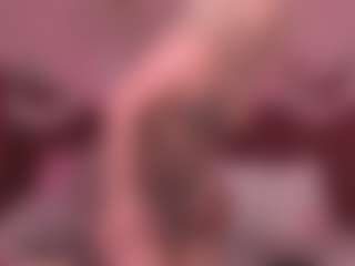 Live cam show with maddisonblush - Blonde Hair Petite on eurowanks.com