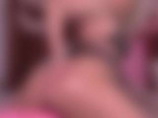 Live cam show with maddisonblush - Natural on friskycurves.com