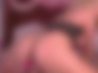 Show de cam en vivo con maddisonblush - Morena en Camsoda