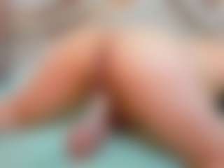 Sexyladyandhot's Live Sex Cam Show