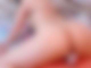 Live cam show with Sexyladyandhot - Spanish MILF on Lustler | colombia