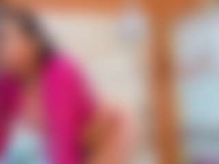 Live cam show with Sexyladyandhot - Average on StripNow