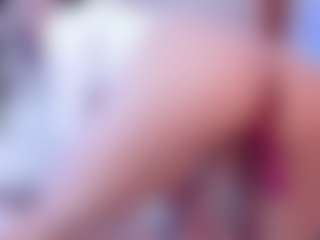 Sexyladyandhot's Live Sex Cam Show