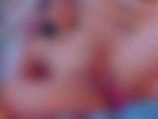 Live cam show with Sexyladyandhot - Public Mature on xplaylive.com
