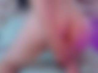 Sexyladyandhot's Live Sex Cam Show