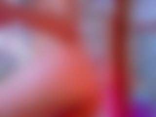 Sexyladyandhot MILF webcam performer live streaming