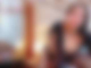 Sexyladyandhot MILF webcam performer live streaming