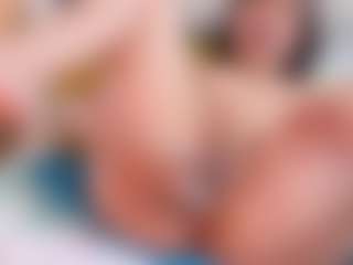 Sexyladyandhot's Live Sex Cam Show