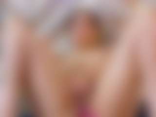 Sexyladyandhot's Live Sex Cam Show