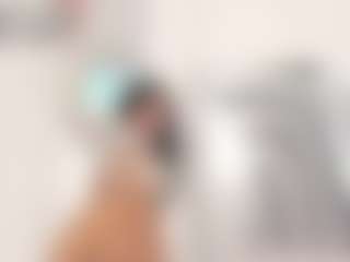 Live cam show with sarahernandez1 - Lean on Mixed Magazine Live