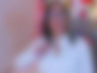 Live cam show with Kataleya-Monet - Brown Hair Petite on TastyBlacksLive