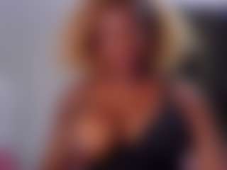 sexytits21's Live Sex Cam Show