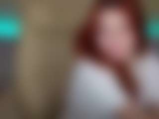 Live cam show with RedShine - Curvy Teen (18+) on Camsoda