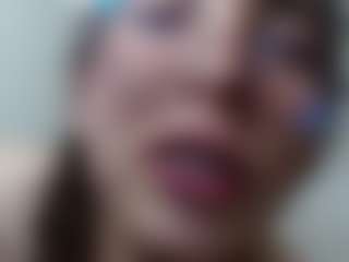 Live cam show with sophiieelee - Brown Hair on galaxygirlnitro.com