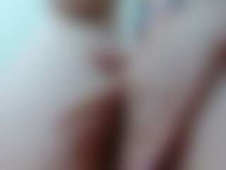 Live cam show with sophiieelee - Hazel Eyes on hrnylive.com
