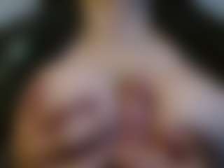 Live cam show with sophiieelee - Tiny Tits on livesuperchat.net