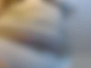 Live cam show with sophiieelee - Glasses on crypto-cams