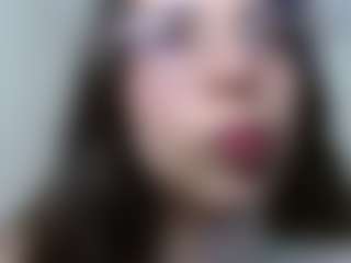 Live cam show with sophiieelee - Brown Hair Petite on ObeyMaria