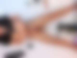 Live cam show with VALERIAQUEENTS - Average on Soda Cam