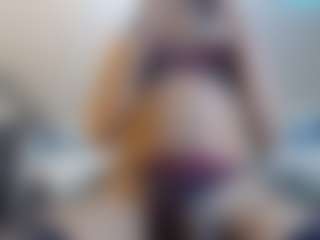 Live cam show with Catalinaa-Rosse - Chubby on StripNow