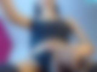 Live cam show with Catalinaa-Rosse - Brown Eyes on Camsoda
