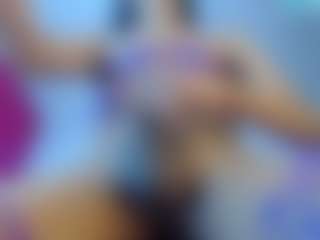 Live cam show with Catalinaa-Rosse - Brown Eyes on Camming Site
