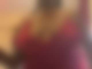 wisdom7 MILF webcam performer live streaming