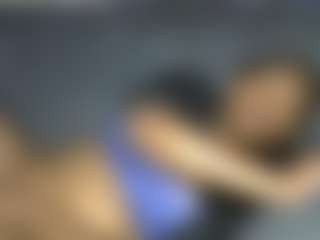 Live cam show with wisdom7 - Ebony MILF on TeamSkeetLive