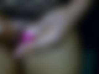 Live cam show with wisdom7 - Public BBW on live.xheat.ai