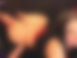 Live cam show with RhondaVines - Ebony on Sweet Sext