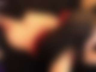 Live cam show with RhondaVines - Brown Hair on chickslive.net