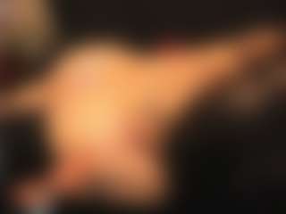 Live cam show with RhondaVines - Sexy on googirlz