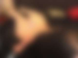 Live cam show with RhondaVines - Ebony on eurowanks.com
