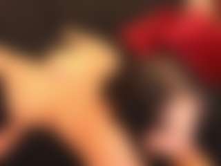 Live cam show with RhondaVines - Shaved Pussy on livesexfox.com