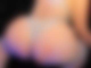 RhondaVines's Live Sex Cam Show