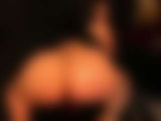 RhondaVines's Live Sex Cam Show