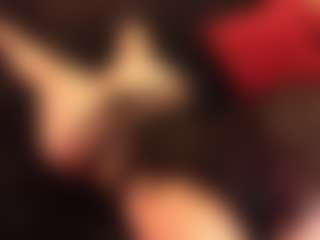 Live cam show with RhondaVines - Tease on Camsoda