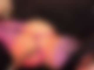 RhondaVines's Live Sex Cam Show