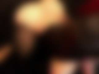 Live cam show with RhondaVines - Squirt on Camiplay Live