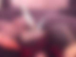 Show en direct avec RhondaVines - Squirt sur Camsoda