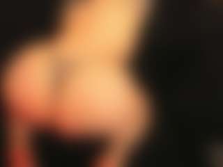 RhondaVines's Live Sex Cam Show
