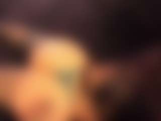 Live cam show with RhondaVines - HD Brown Hair on Stripli.com