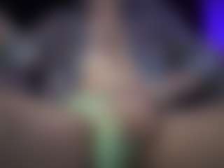 Live cam show with Blasteruk - Tease on Camiplay Live