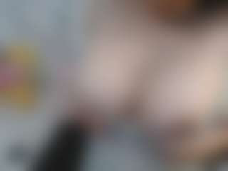 Live cam show with celestesouzalatin - Athletic College on Camsoda