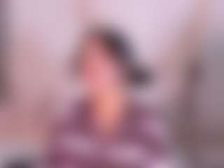 Live cam show with Salma - Roleplay on realtime-chat