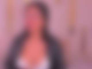 Live cam show with Salma - Interactivetoy Teen (18+) on friskycurves.com